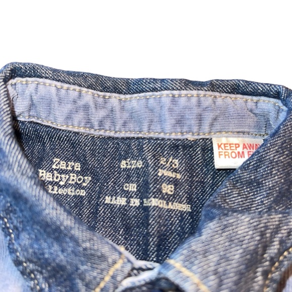 Zara Baby Boy Collection Button Up Size 2/3 Years Snap Buttons Denim 2 Tone - Picture 2 of 4